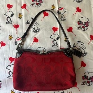 Coach Red Shoulder Bag with Elegant Shape and Textured Surface